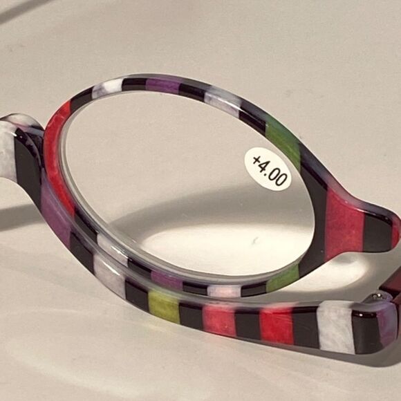 1014 Makeup Cosmetic 4.00 Flip Magnifying Glasses For Precision Application N… - Picture 6 of 7